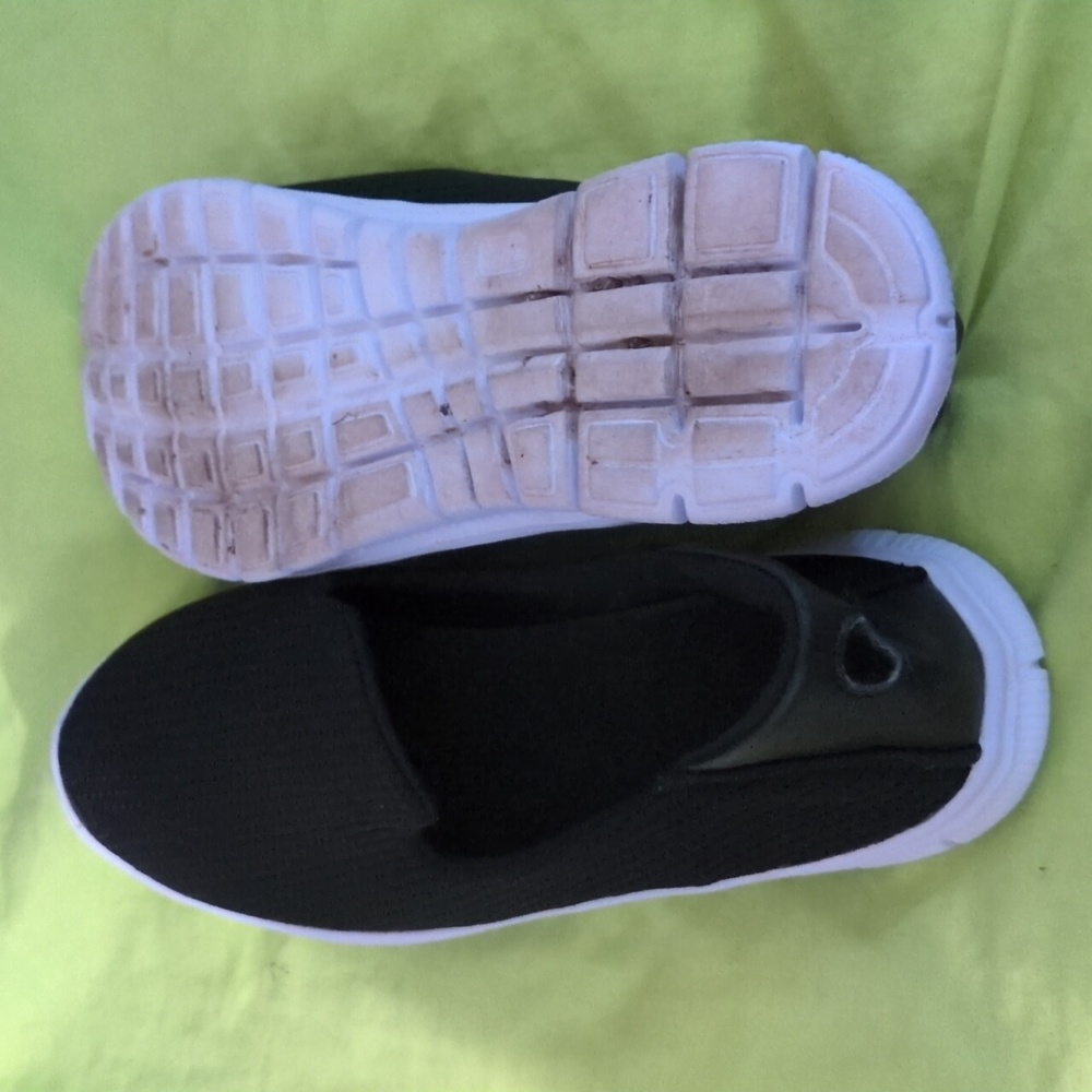 Women's Black Slip-On Shoes - Picture 3 of 4